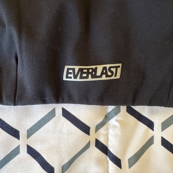 *EVERLAST* Black Padded Medium Support Sports Bra Size 6 - Picture 4 of 6